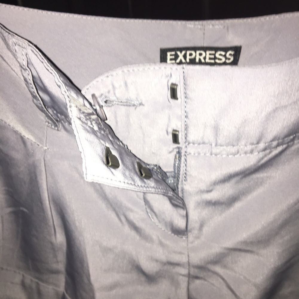 Express Shorts - Picture 2 of 6